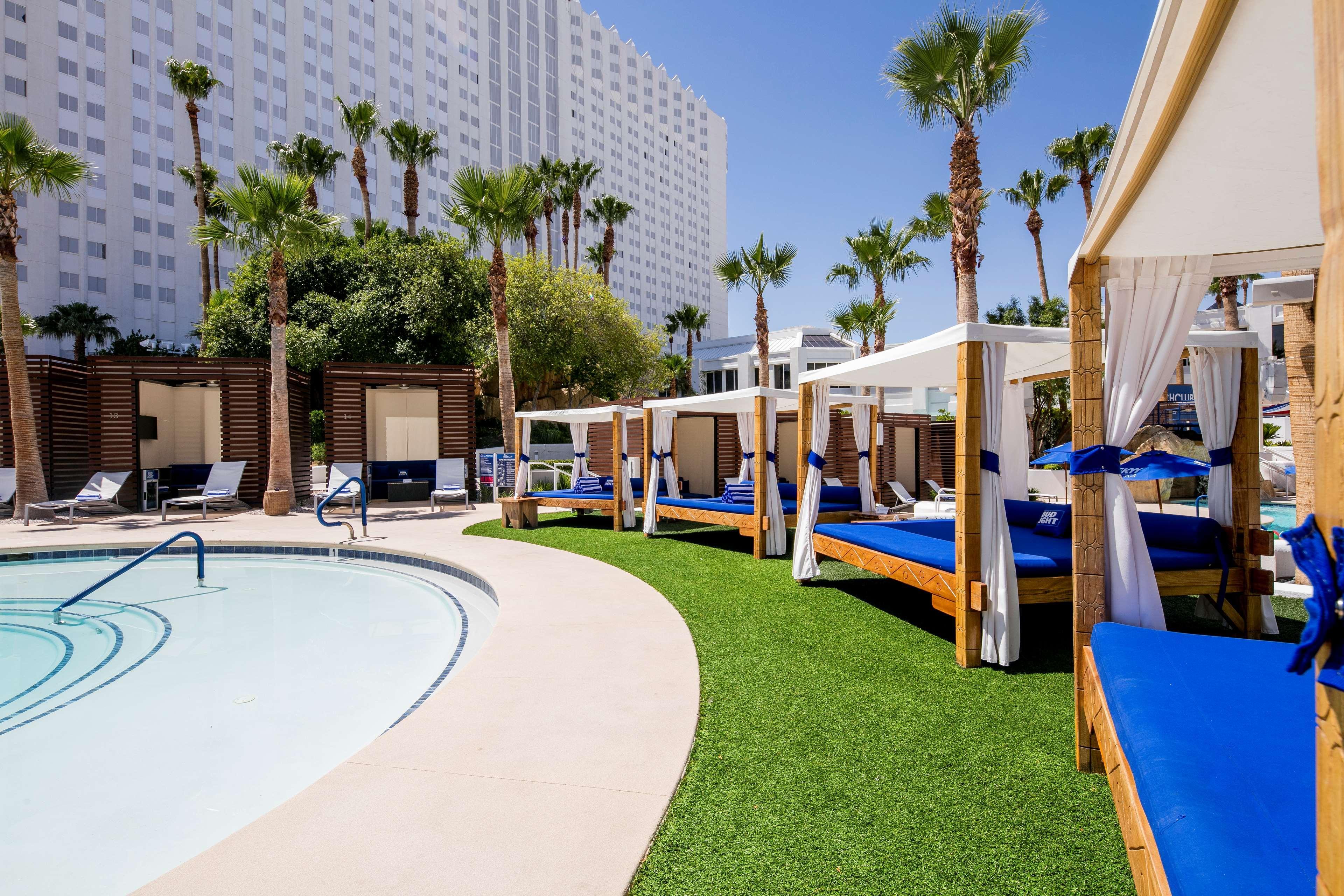 Tropicana Las Vegas A Doubletree By Hilton Resort & Casino - Free Parking Екстериор снимка
